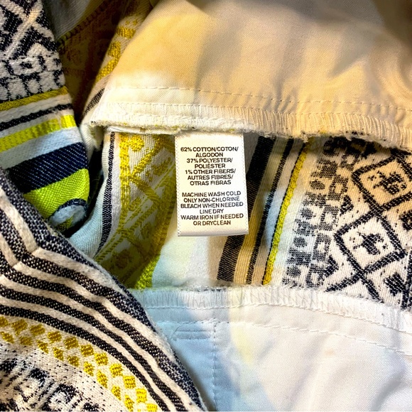 LOFT Women's Mid 4 Yellow Embroidered Striped Riviera Shorts Navy Yellow White - Picture 3 of 10